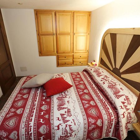 Suite Del Villaggio Sarre Exterior photo