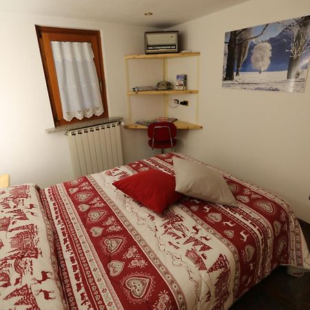 Suite Del Villaggio Sarre Exterior photo